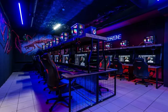Кибер клуб "Venom Cyber Zone" на Лермонтовской