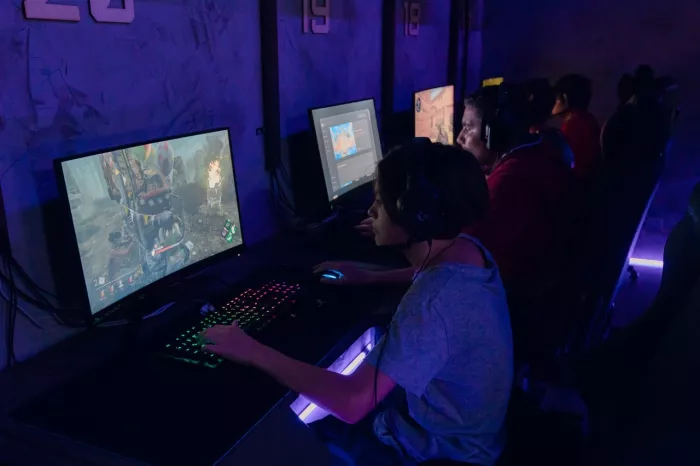 Кибер клуб "In. Game"