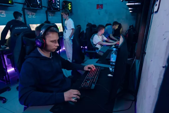 Кибер клуб "In. Game"