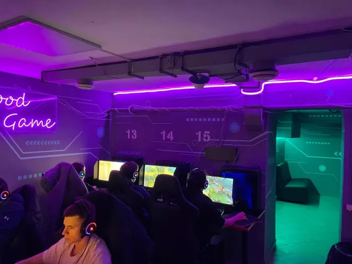 Кибер клуб "Arena" на Ленинградское
