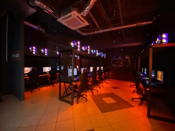 Кибер клуб "SavePoint" на Юрловском