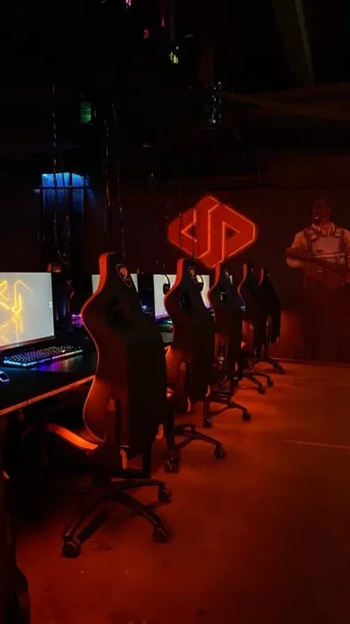 Кибер клуб "SavePoint" на Дмитровском