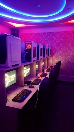 Компьютерный клуб "Shooter Game Zone"