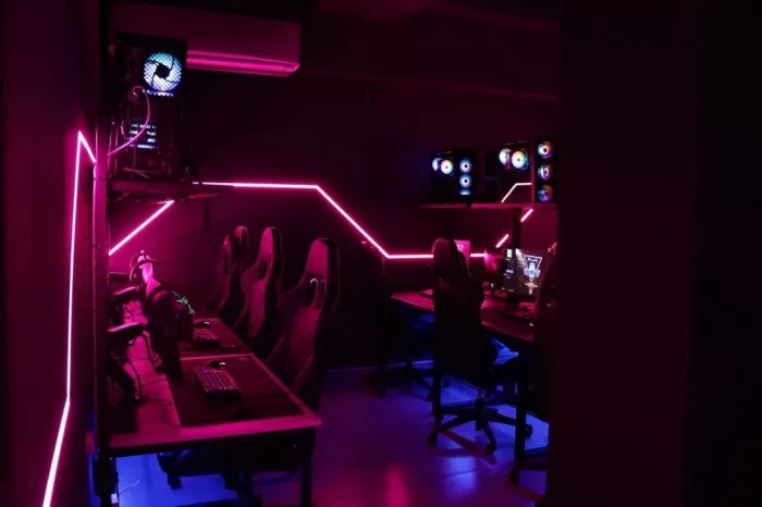 Компьютерный клуб "Rampage Esports Arena"