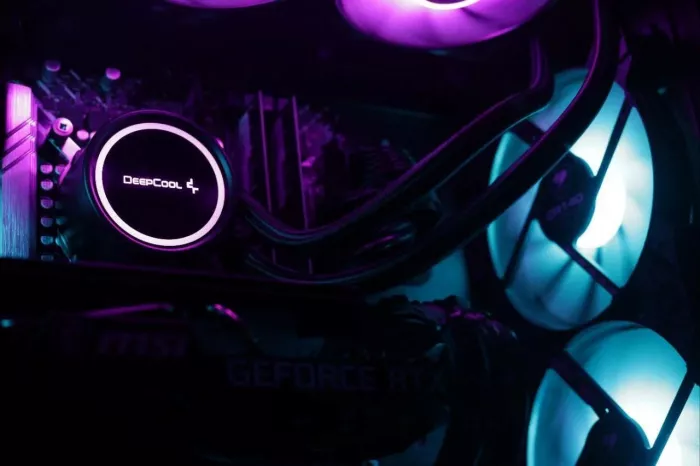 Компьютерный клуб "Rampage Esports Arena"
