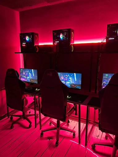 Компьютерный клуб "Rampage Esports Davtashen"