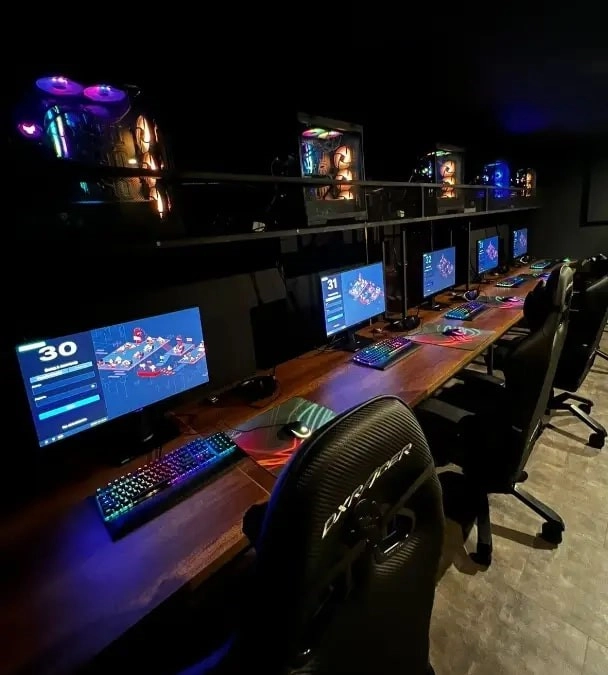 Компьютерный клуб "Navi Game Hub"