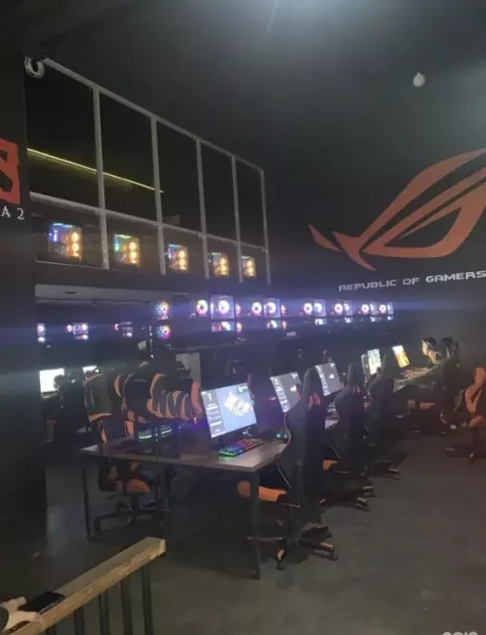 Компьютерный клуб "Navi Game Hub"