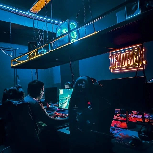 Компьютерный клуб "Alliance Game Arena"