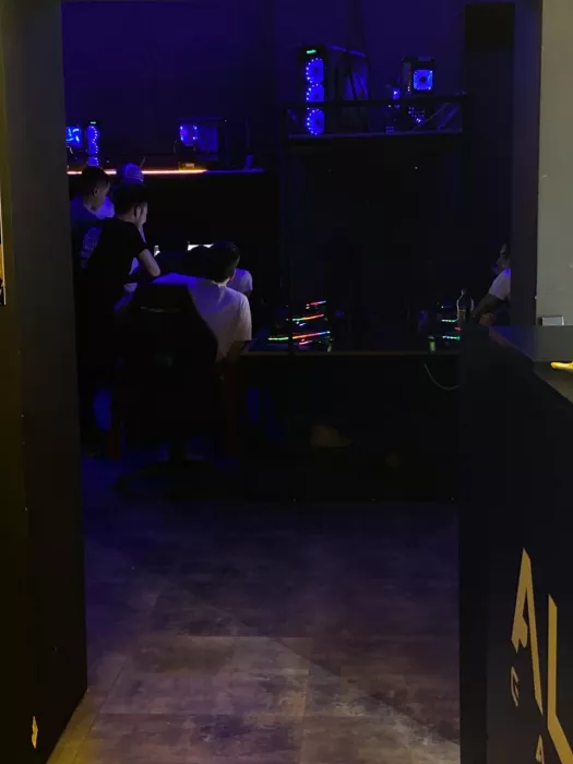 Компьютерный клуб "Alliance Game Arena"