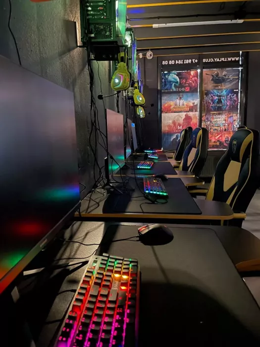 Кибер клуб "Let's play"