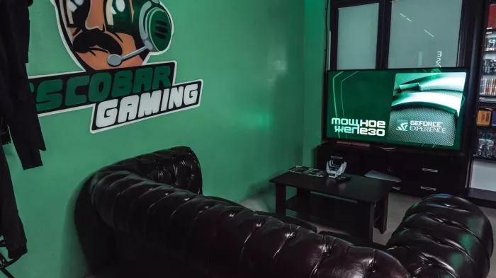 Кибер клуб "Escobar Gaming"