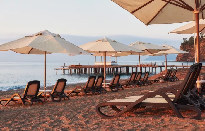 Туристическое агентство "Coral travel" на Максима Горького