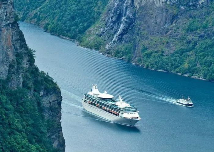 Морские круизы и туры по всему миру "Cruises tur"