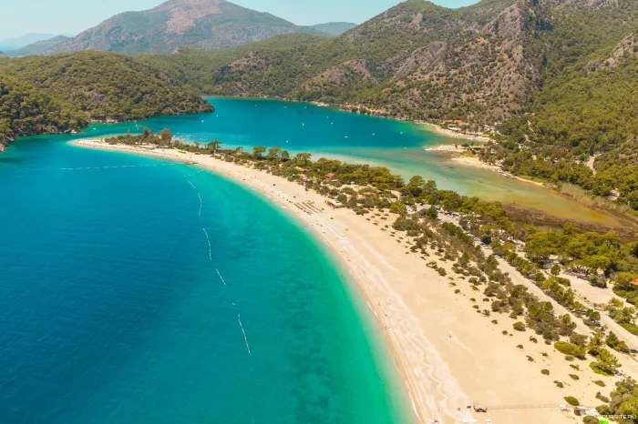 Туристическое агентство "Coral Travel" на Фурманной