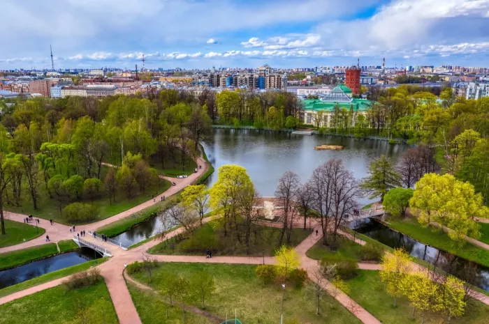 Туристическая компания "Парус"