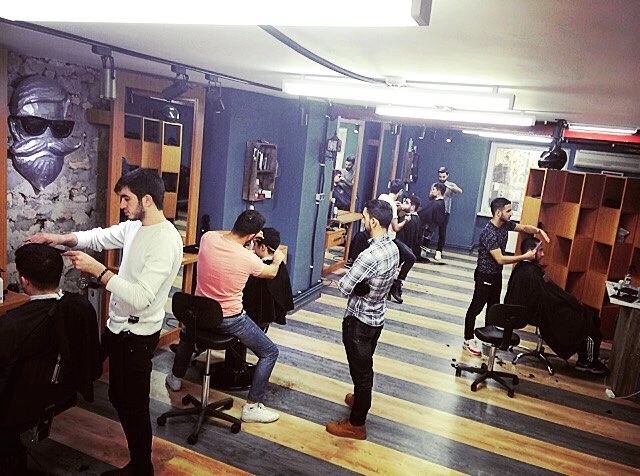 Barbershop BoyCut