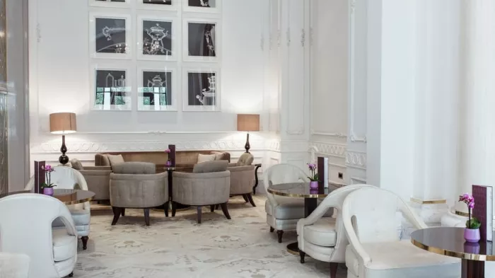 Four Seasons Hotel