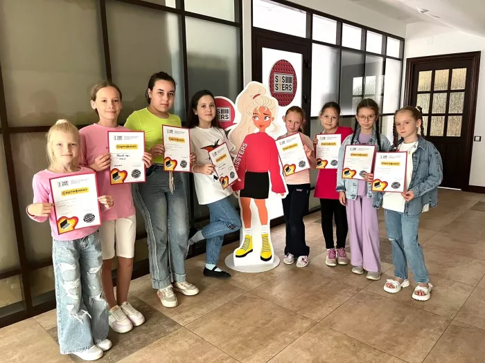 Первая кибершкола для девочек SISSTERS