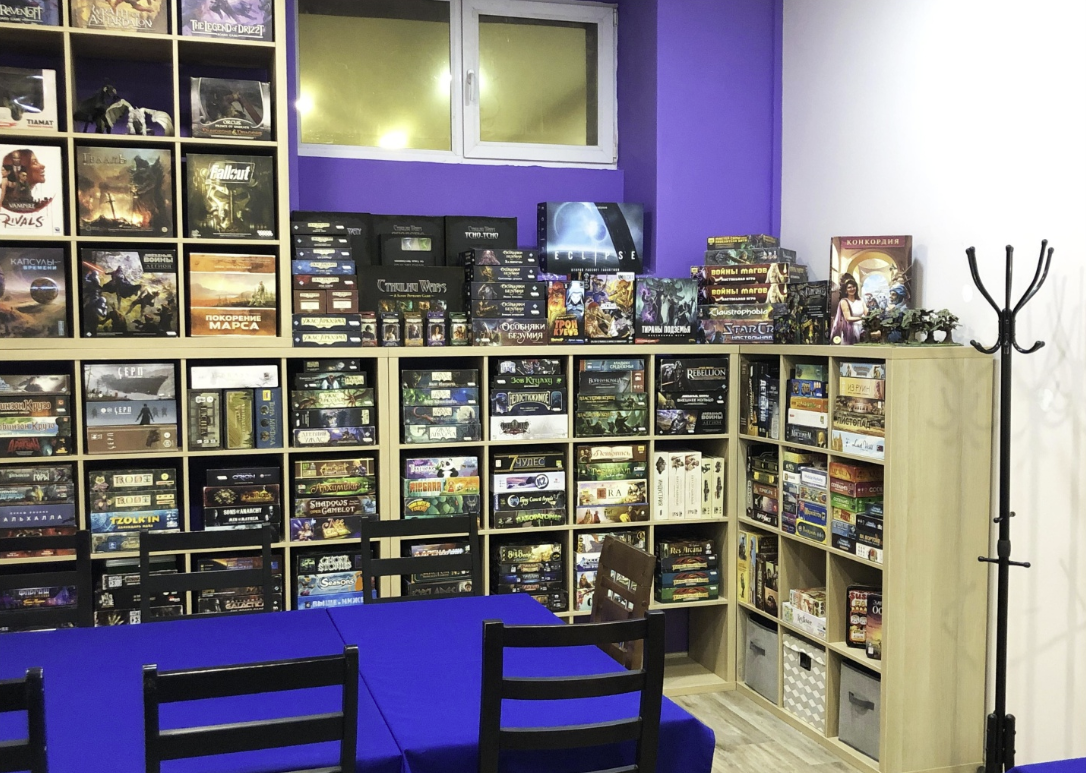 ​Клуб настольных игр "Диванный генерал"