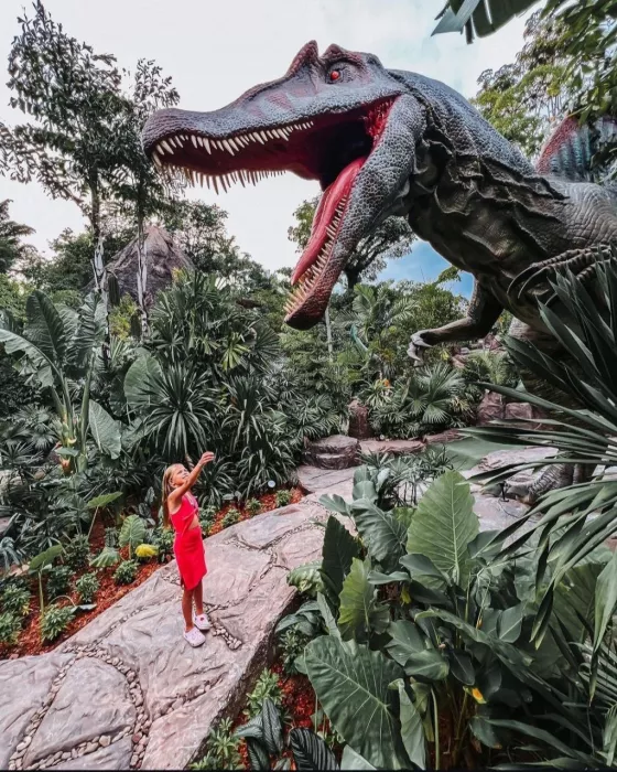Парк «Dino Mini Golf & Restaurant»
