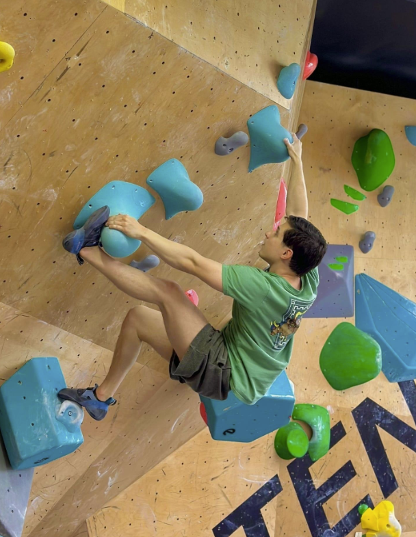 ​Скалодром "Tengu’s Climbing Gym"