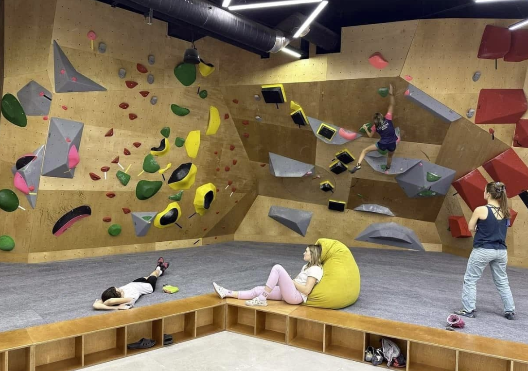 ​Скалодром "Tengu’s Climbing Gym"