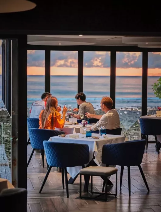 Ресторан «L'Arôme by the Sea»