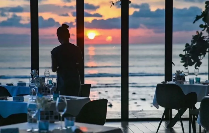 Ресторан «L'Arôme by the Sea»