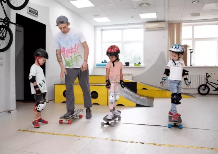Школа катания на роликах,  BMX и скейте Extreme Kids