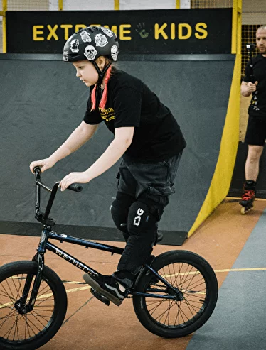Школа катания на роликах,  BMX и скейте Extreme Kids