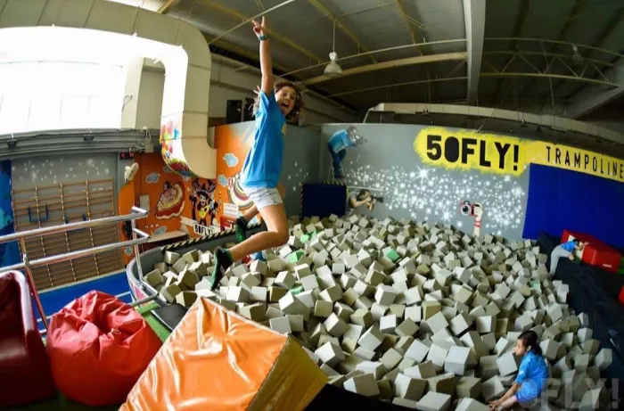 Батутный Клуб «50 Fly Trampoline Club Phuket»
