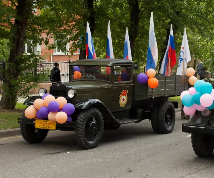 Хабаровский клуб «Авторетро-100»