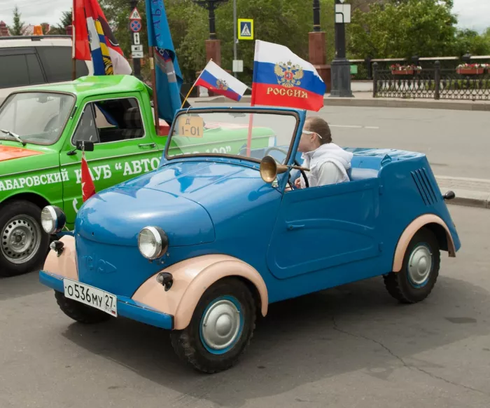 Хабаровский клуб «Авторетро-100»