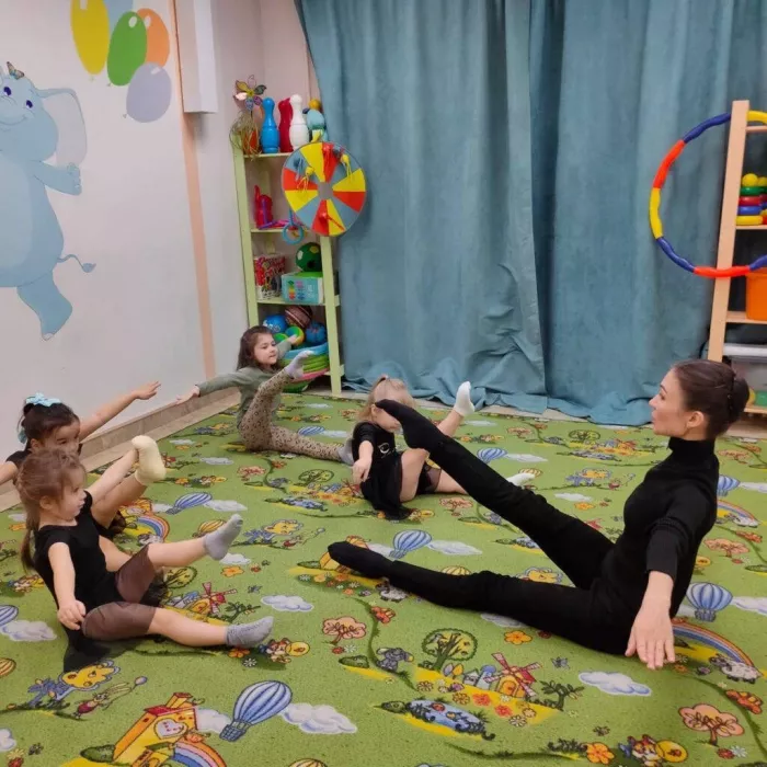 Детский клуб Академия радости