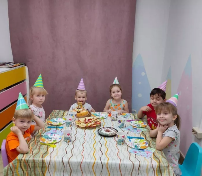 Детский клуб Академия радости