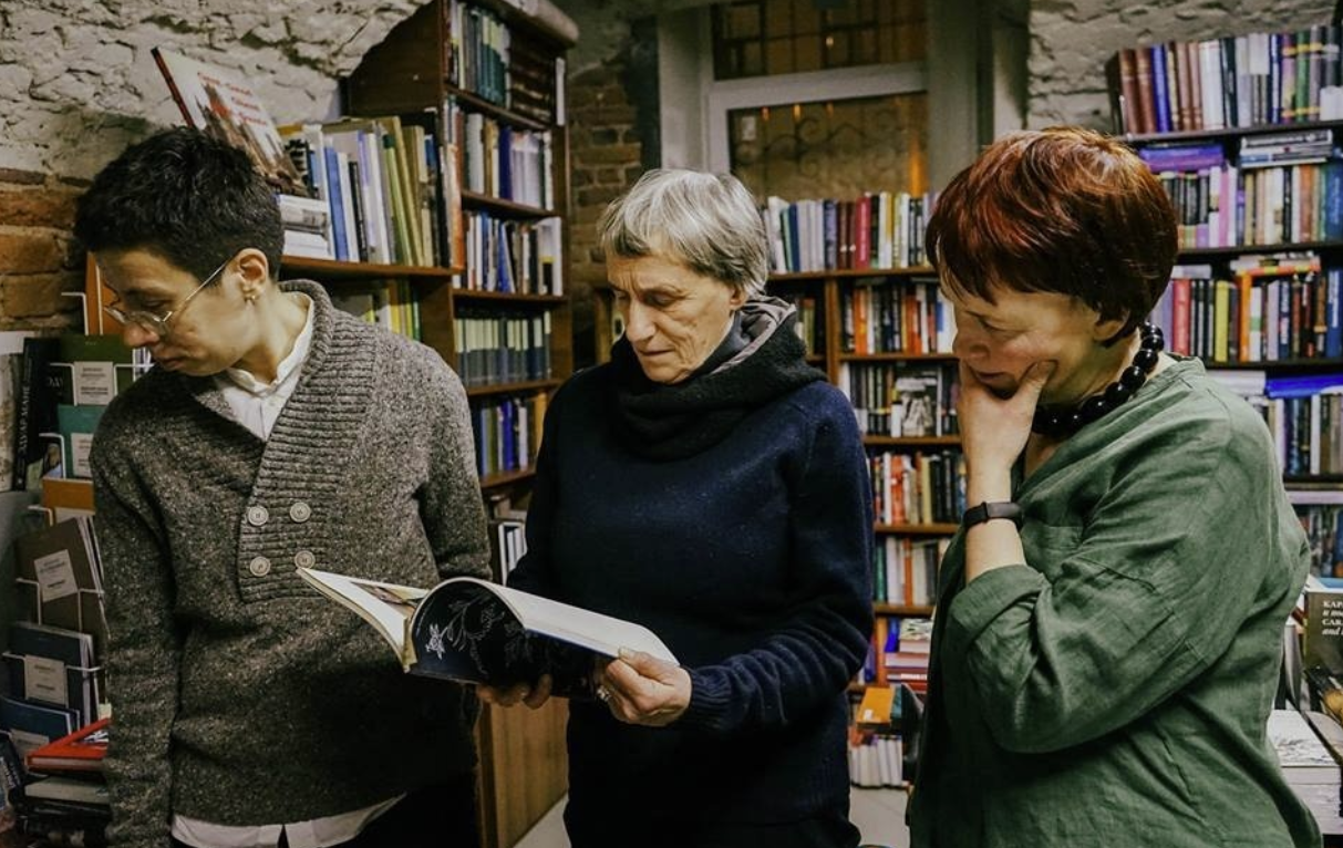 Книжный магазин "Свои книги"