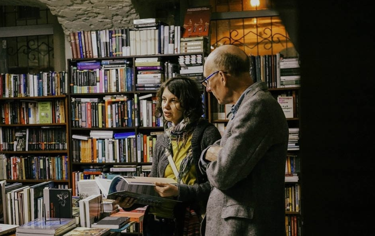 Книжный магазин "Свои книги"
