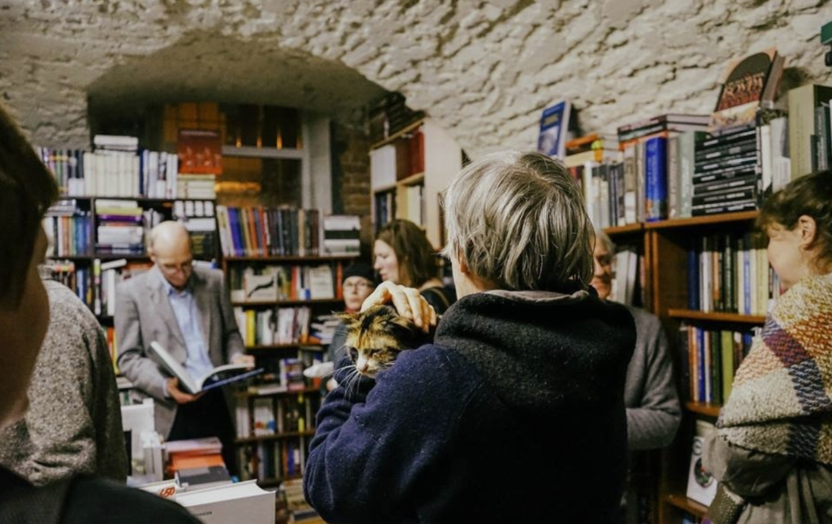 Книжный магазин "Свои книги"