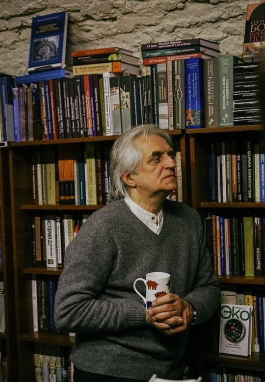 Книжный магазин "Свои книги"