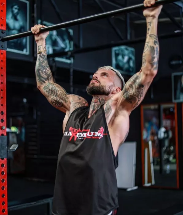 Спортивный Зал «Maximum Fitness»