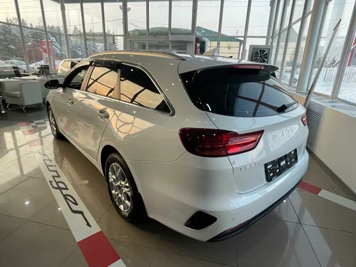 Автосалон "Ямал Моторс, Официальный дилер Kia "