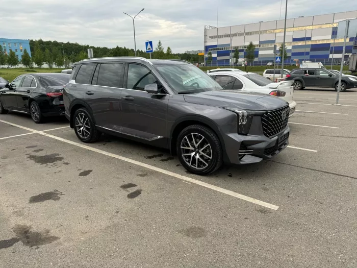 Автосалон "Петровский"