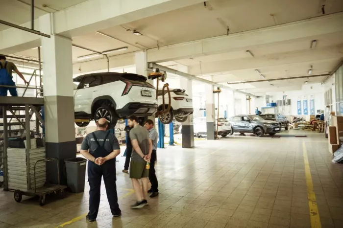 Автосалон "К-Ралли - Geely"
