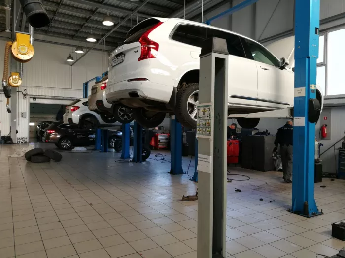 Автосалон "Мотор Ленд".