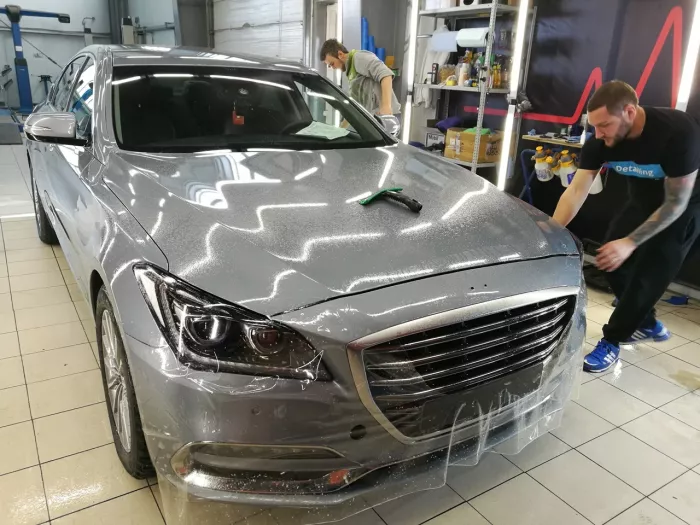 Автосалон "Мотор Ленд".