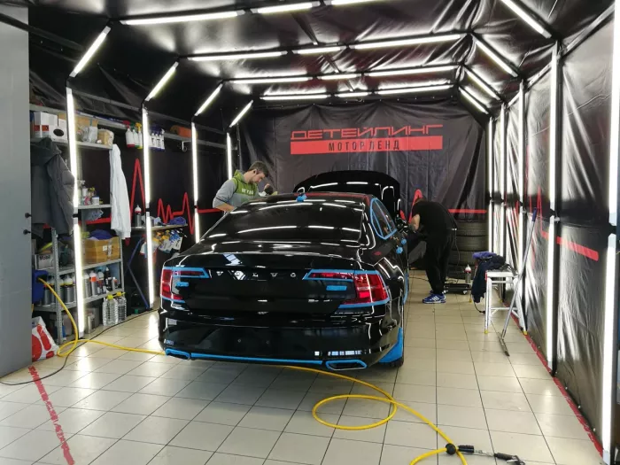 Автосалон "Мотор Ленд".