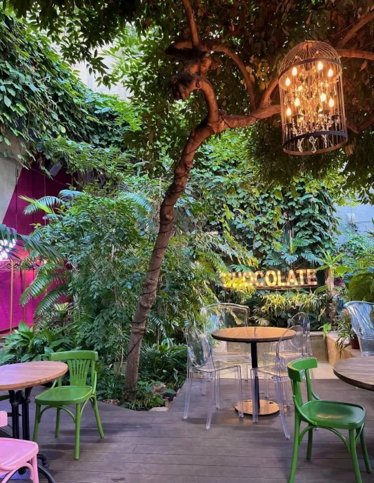 Кофейня-коворкинг Chocolate Bar Secret Garden