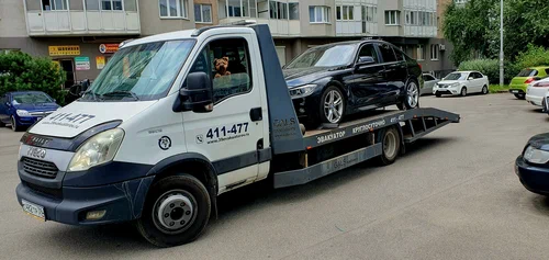 Эвакуация автомобилей "Molniya39"