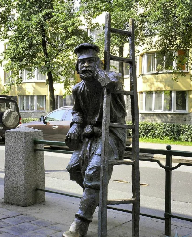 Памятник «Фонарщик» 